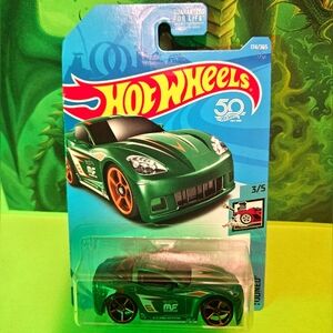 HotWheels C6 Corvette Tooned 50th. Green Collector Car.